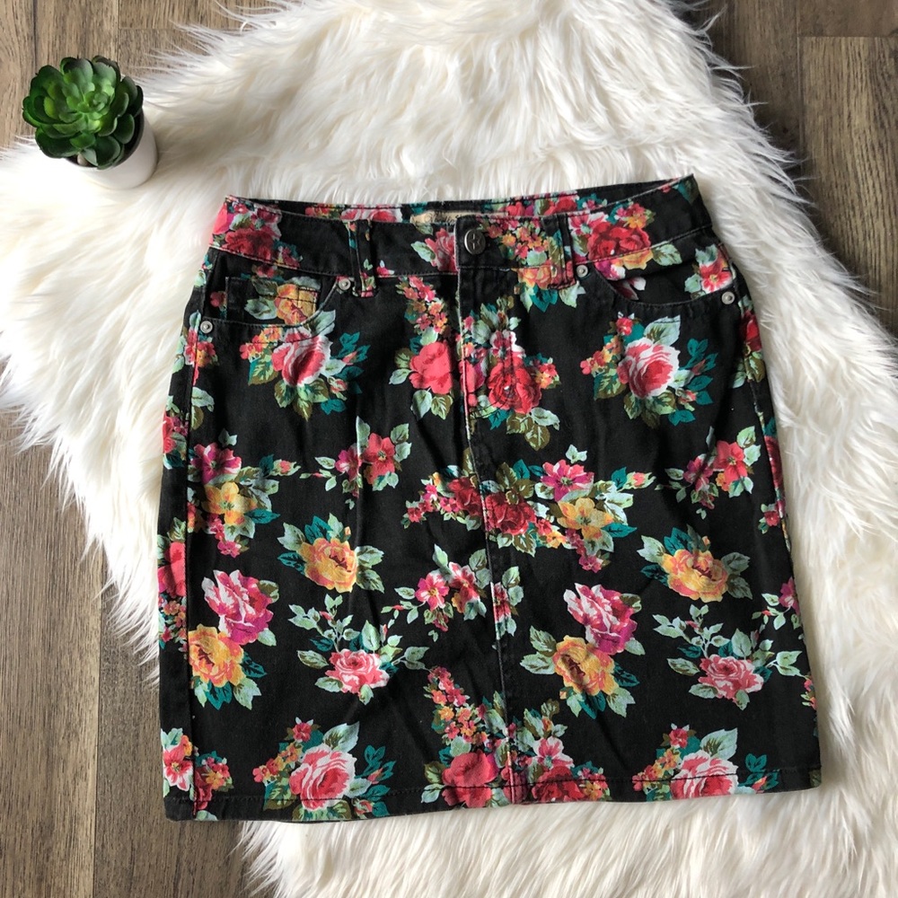 Vanilla Star floral print Jean skirt